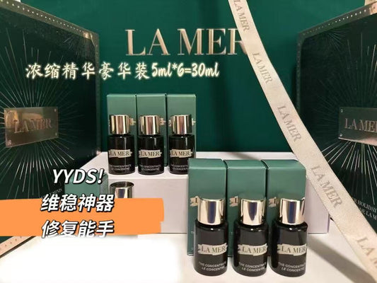 La Mer 海蓝之谜新版浓缩精华 
5ml *6=30ml 正装的量只要$250，专柜售价30ml税后要$480！